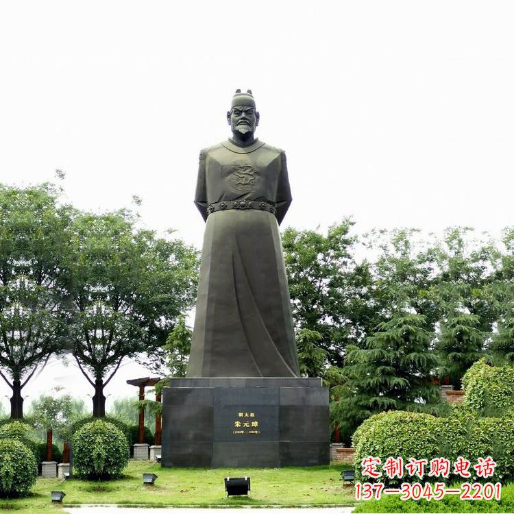 南京“洪武之治”明太祖石雕塑像