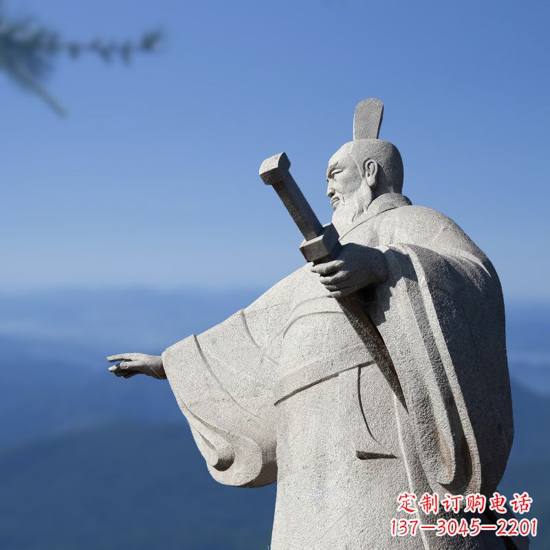 南京秦始皇石雕像展现绝代霸气