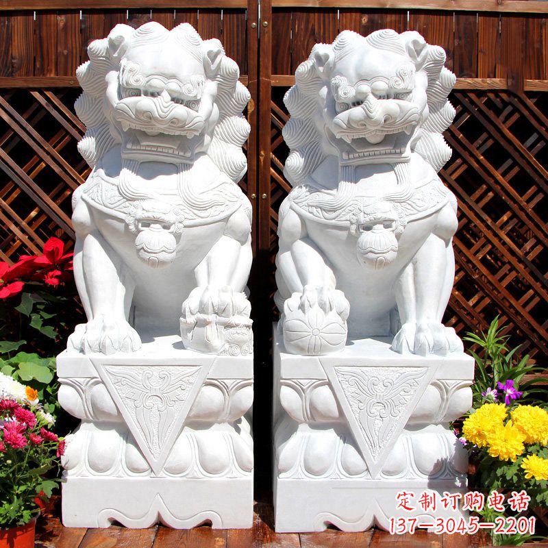 南京新颖独特的铸铜狮子雕塑