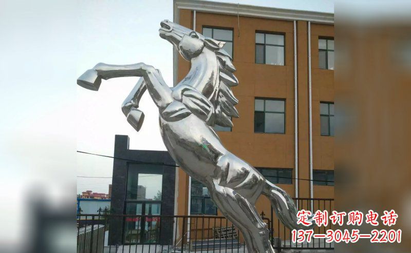南京驰骋草原,唯美马雕