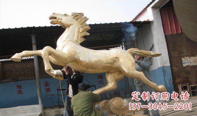 南京奔马铸铜马铜雕