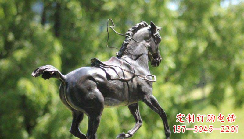 南京奔跑的马公园动物铜雕