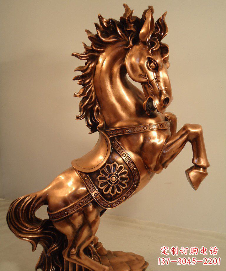 南京精美的仿铜马雕塑