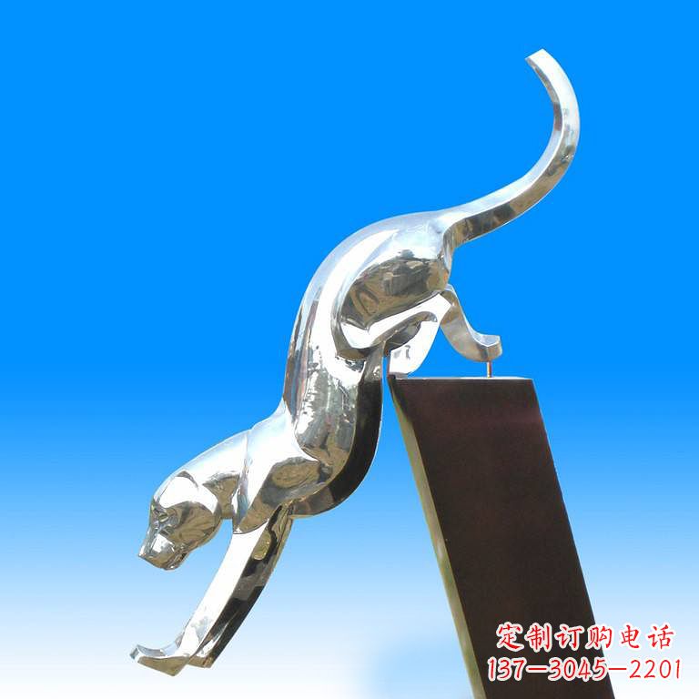 南京玻璃钢豹子雕塑