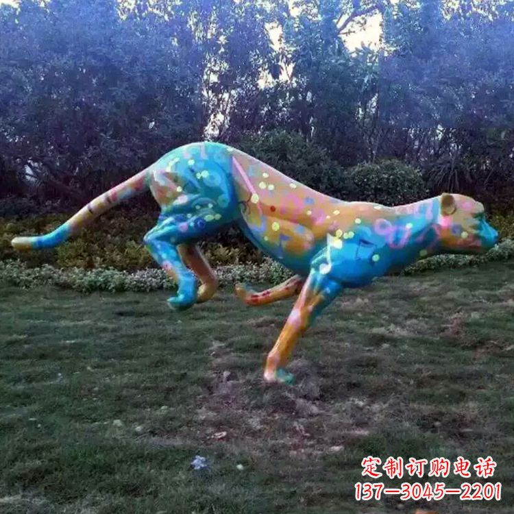 南京玻璃钢彩绘豹子雕塑艺术精美动物摆件