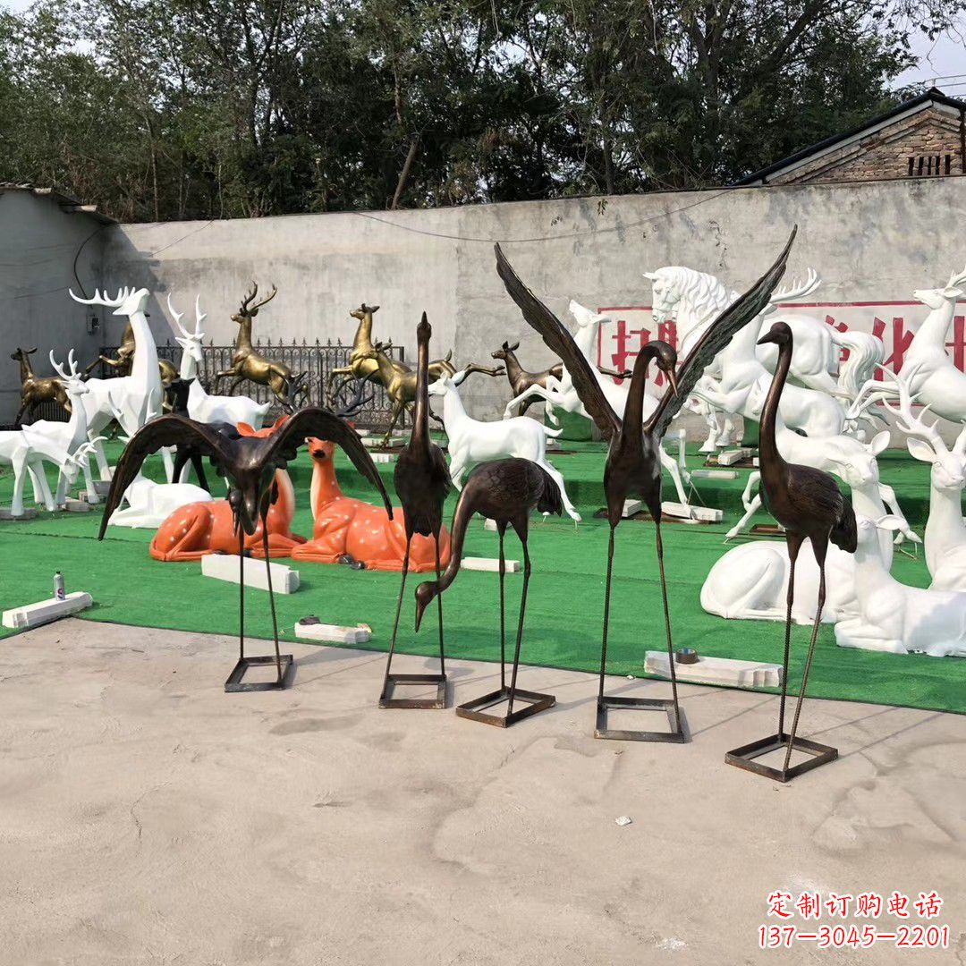南京仙鹤玻璃钢雕塑精致美丽的艺术品