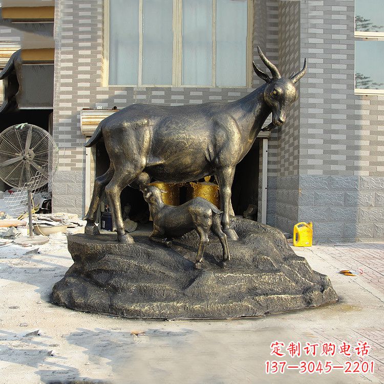 南京玻璃钢仿铜动物雕塑
