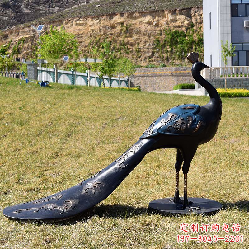南京玻璃钢仿铜孔雀雕塑-园林草坪动物雕塑