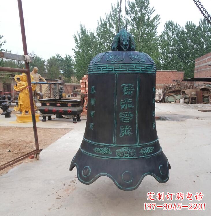 南京玻璃钢铜钟雕塑精美外观,持久耐用