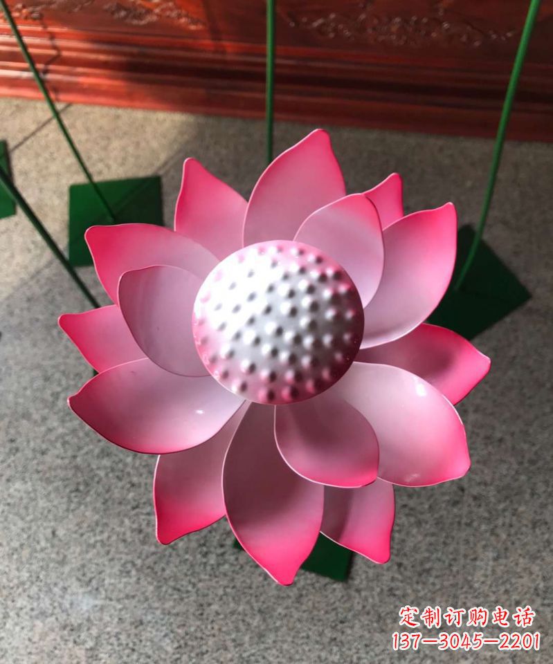 南京玻璃钢荷花雕塑