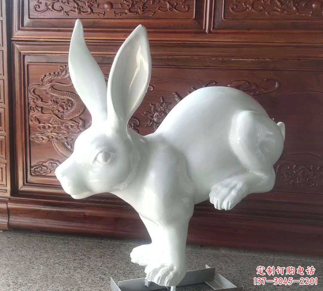 南京玻璃钢制作的生肖雕塑
