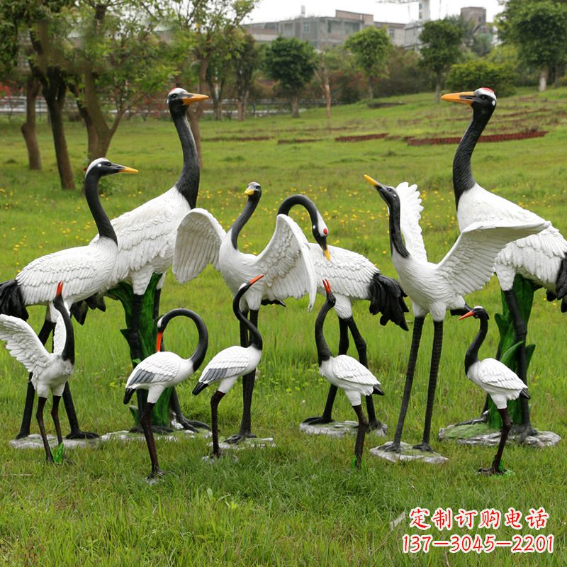 南京玻璃钢仿真仙鹤雕塑精美的公园观赏装置
