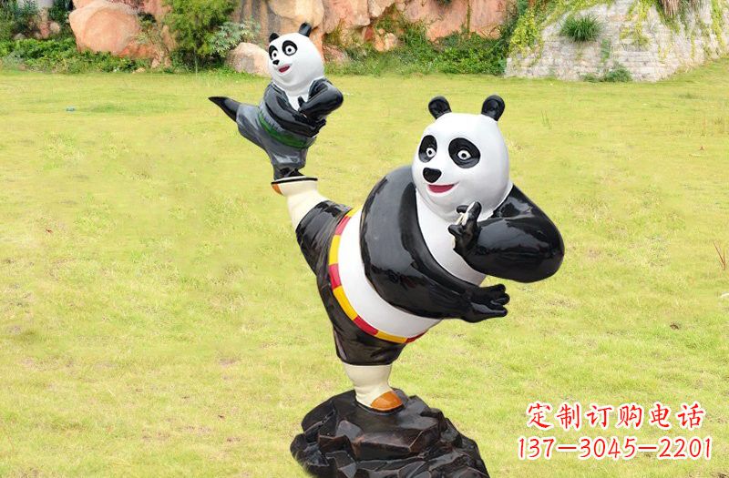 南京玻璃钢卡通熊猫雕塑的艺术之美