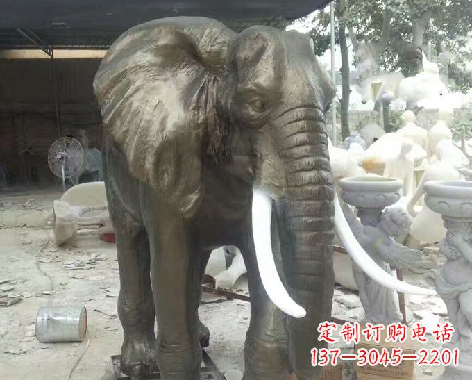 南京玻璃钢门口大象雕塑