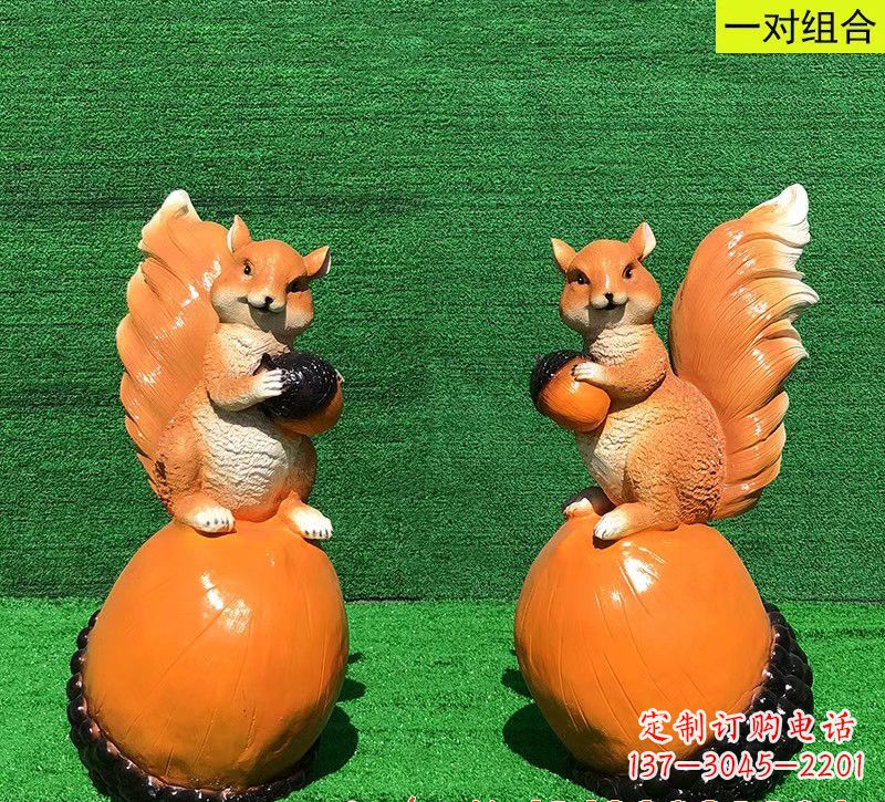南京玻璃钢松鼠雕塑艺术精品