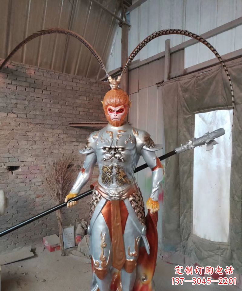 南京玻璃钢孙悟空传承古老神话的雕塑