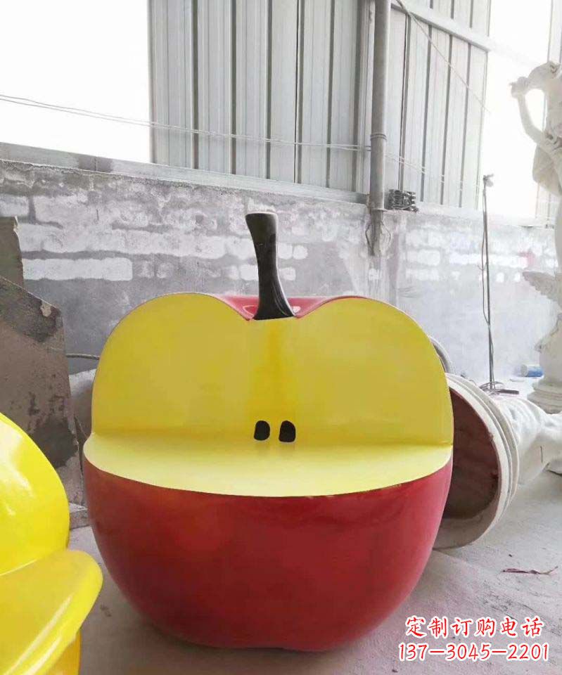 南京不锈钢苹果雕塑精致而经久不衰