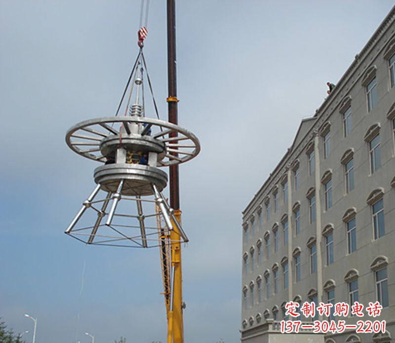 南京不锈钢避雷针雕塑一种古老又充满现代感的艺术