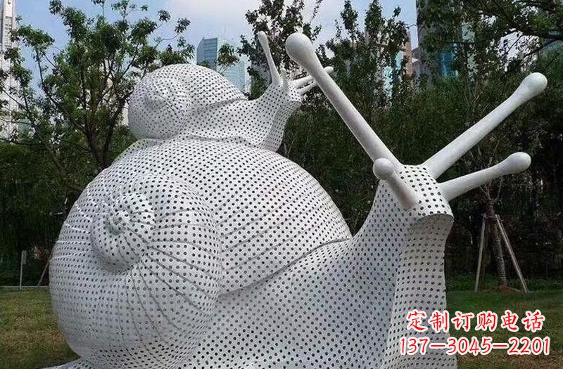 南京不锈钢蜗牛雕塑把自然美搬进家居