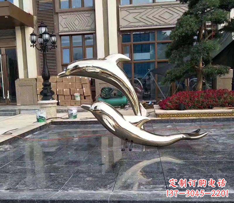 南京不锈钢海豚雕塑——美丽的艺术礼物
