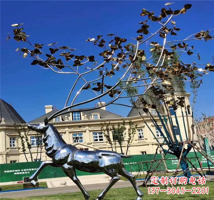 南京不锈钢梅花鹿雕塑精美而又经久不衰