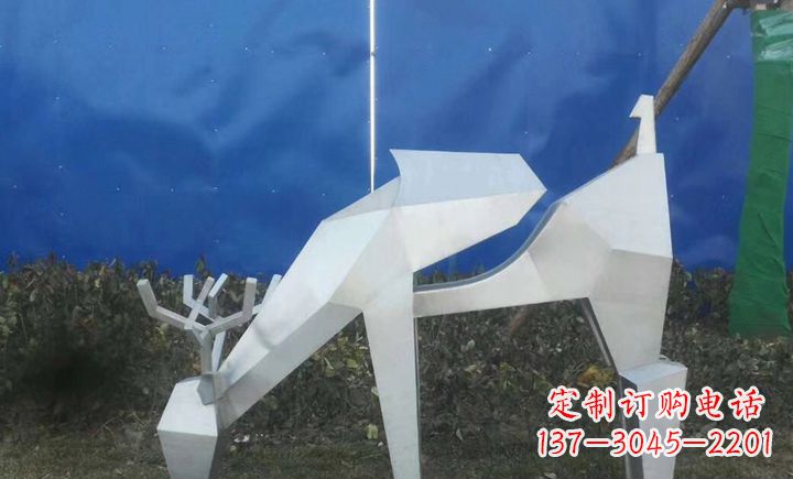 南京梅花鹿不锈钢不规则雕塑的传奇
