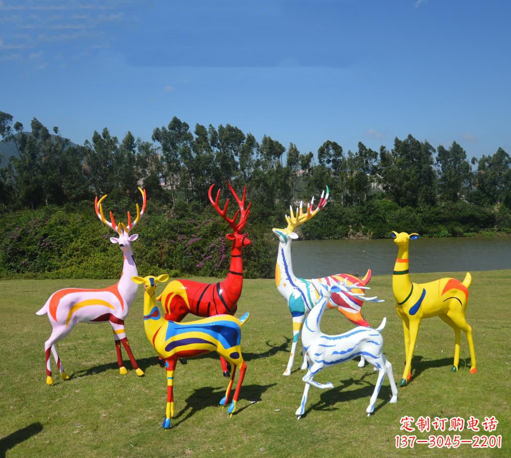 南京不锈钢彩绘梅花鹿雕塑精美艺术瑰宝