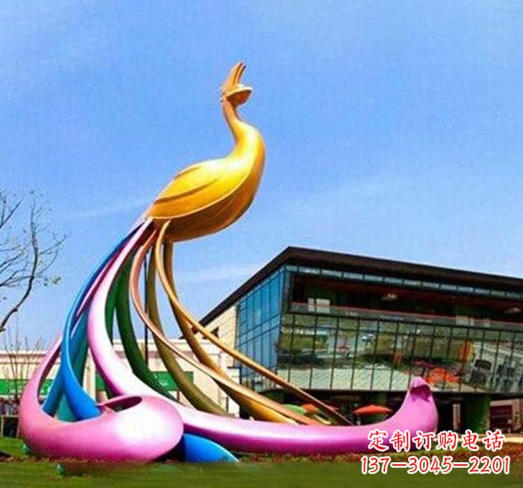 南京不锈钢彩色孔雀雕塑——美轮美奂的艺术精品