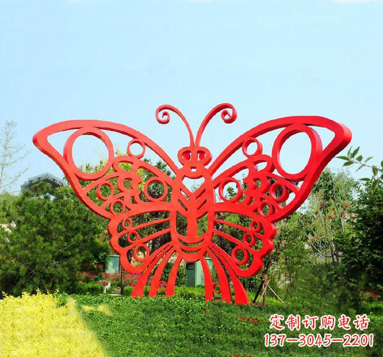 南京不锈钢草坪蝴蝶雕塑让草坪绽放蝴蝶之美