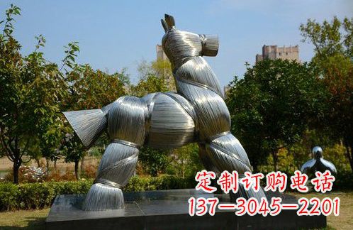南京不锈钢草扎马雕塑