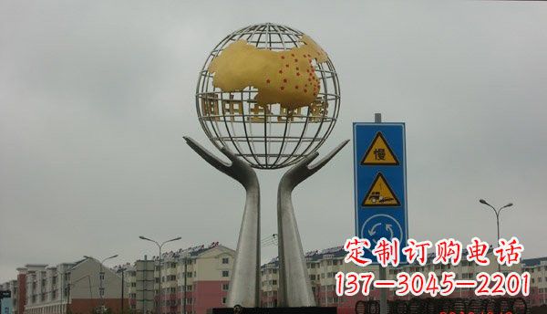 南京不锈钢城市景观中的地球雕塑