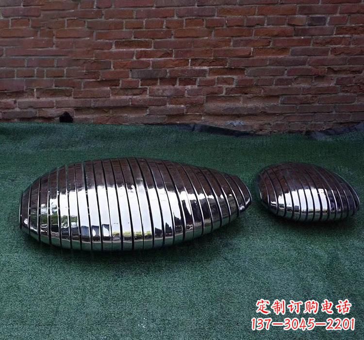 南京不锈钢城市镜面鹅卵石雕塑