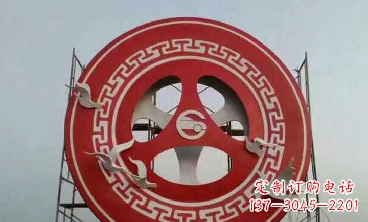 南京不锈钢齿轮雕塑象征着时代进步