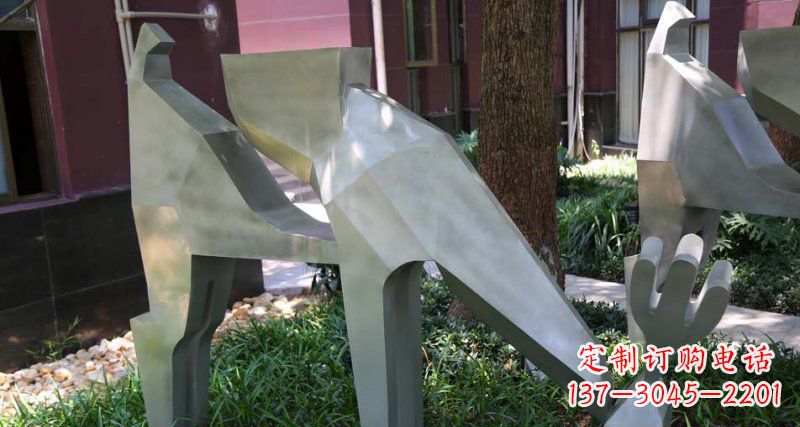南京精美的不锈钢梅花鹿雕塑