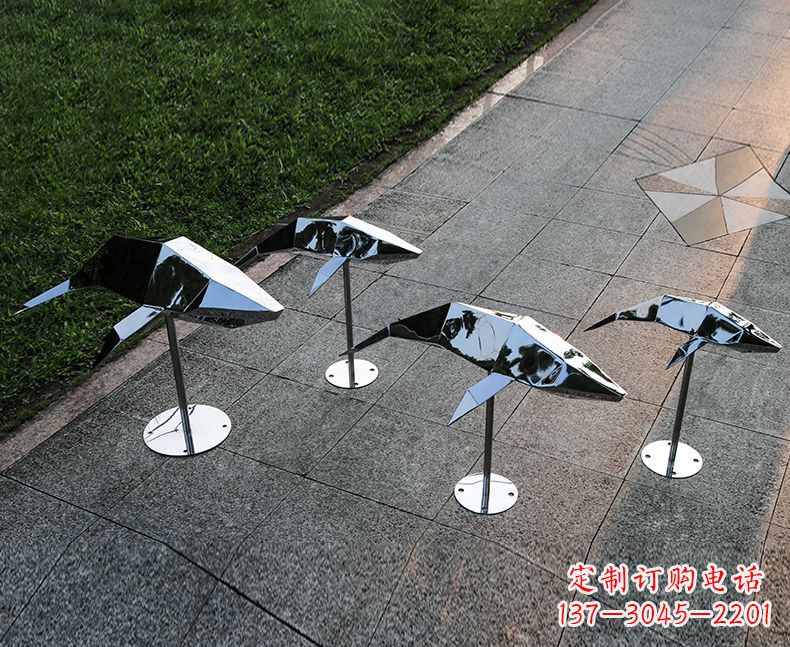 南京不锈钢抽象几何海豚雕塑1