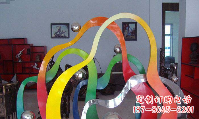 南京不锈钢假山雕塑构建自然之美