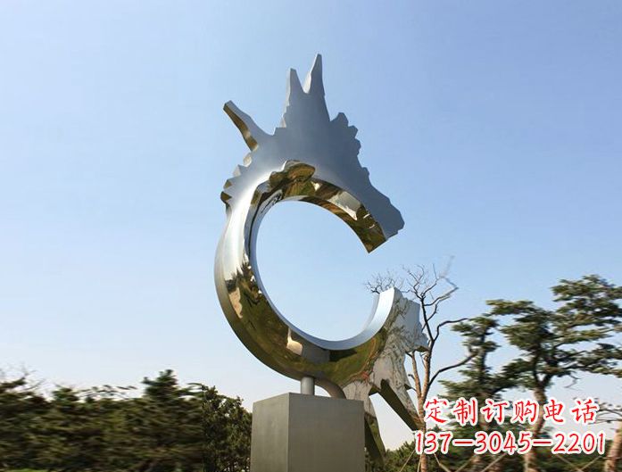南京不锈钢抽象龙头雕塑