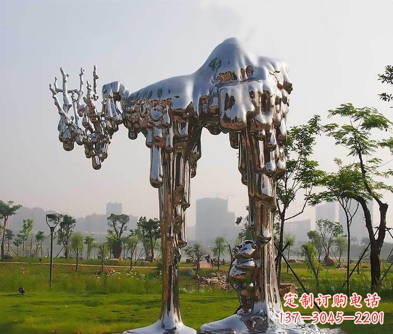 南京拱门雕塑以不锈钢点缀精美的艺术品