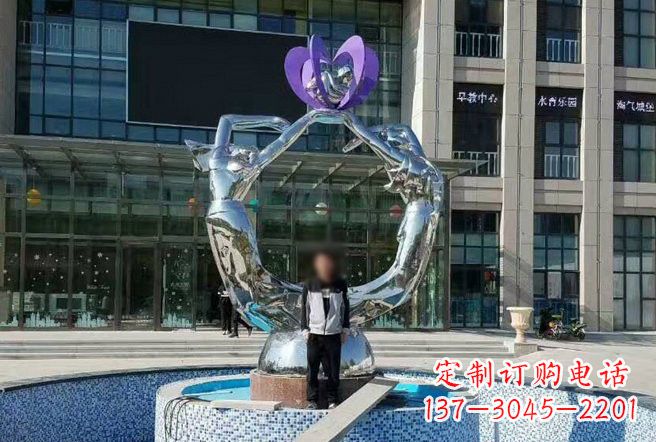 南京不锈钢抽象女孩雕塑