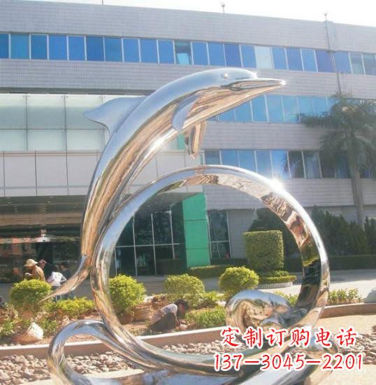 南京不锈钢海豚雕塑精致而灵动