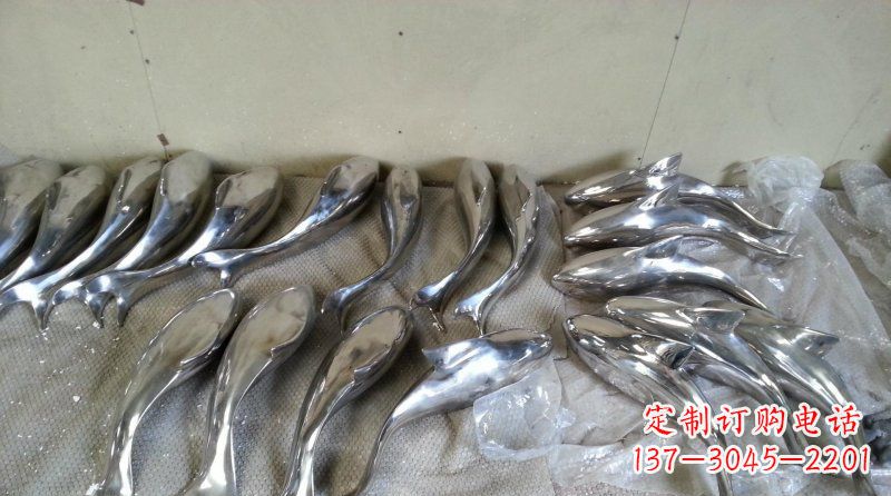 南京不锈钢抽象鱼动物雕塑