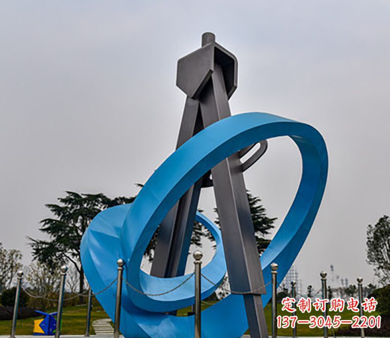 南京不锈钢创意圆规造型