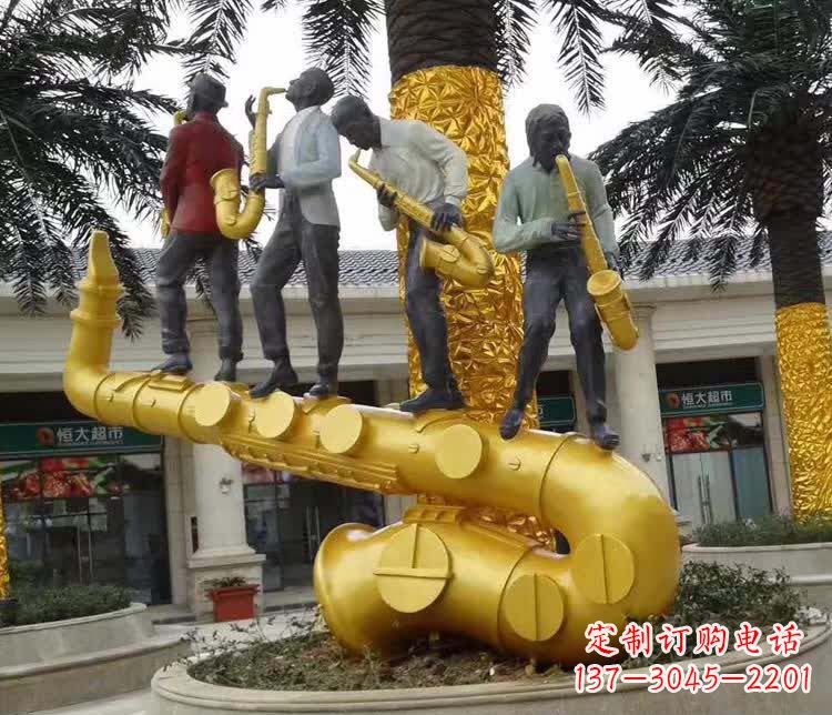 南京不锈钢吹萨克斯人物雕塑