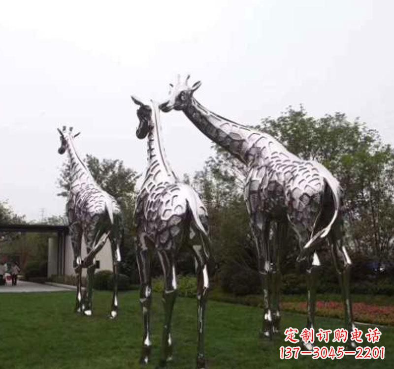 南京精美的不锈钢大型长颈鹿雕塑