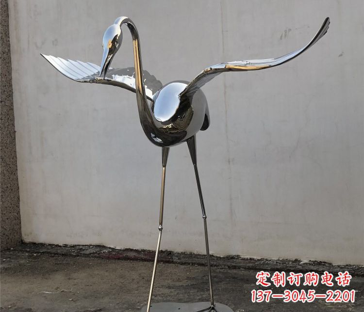 南京不锈钢锻造的丹顶鹤雕塑