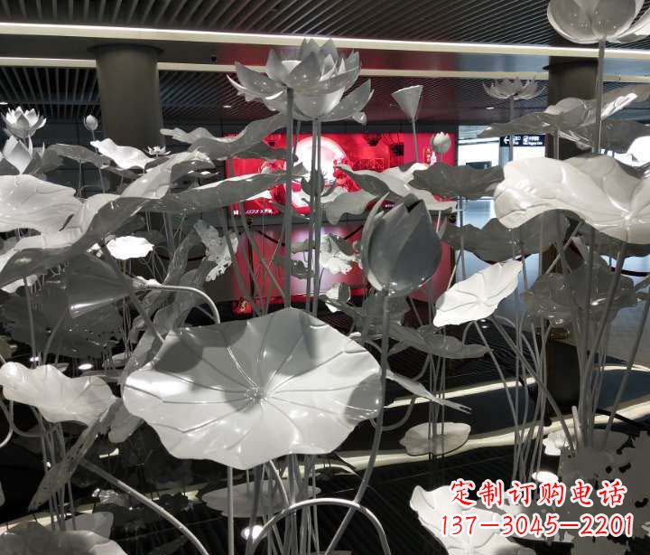 南京不锈钢锻造荷花雕塑