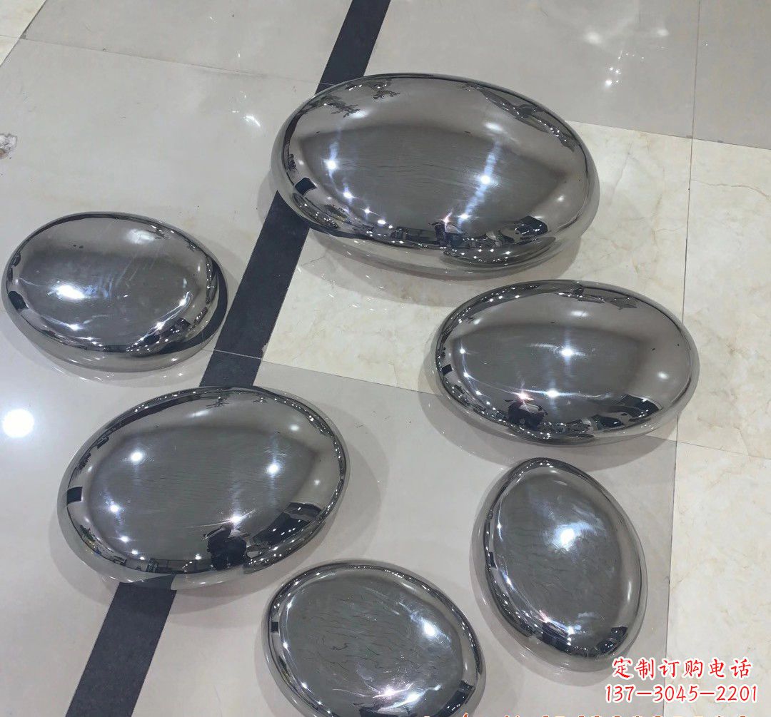 南京不锈钢鹅卵石景观雕塑