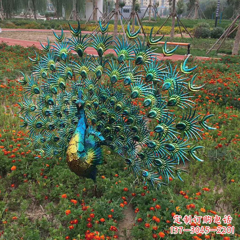 南京不锈钢仿真孔雀雕塑传承精美绝伦