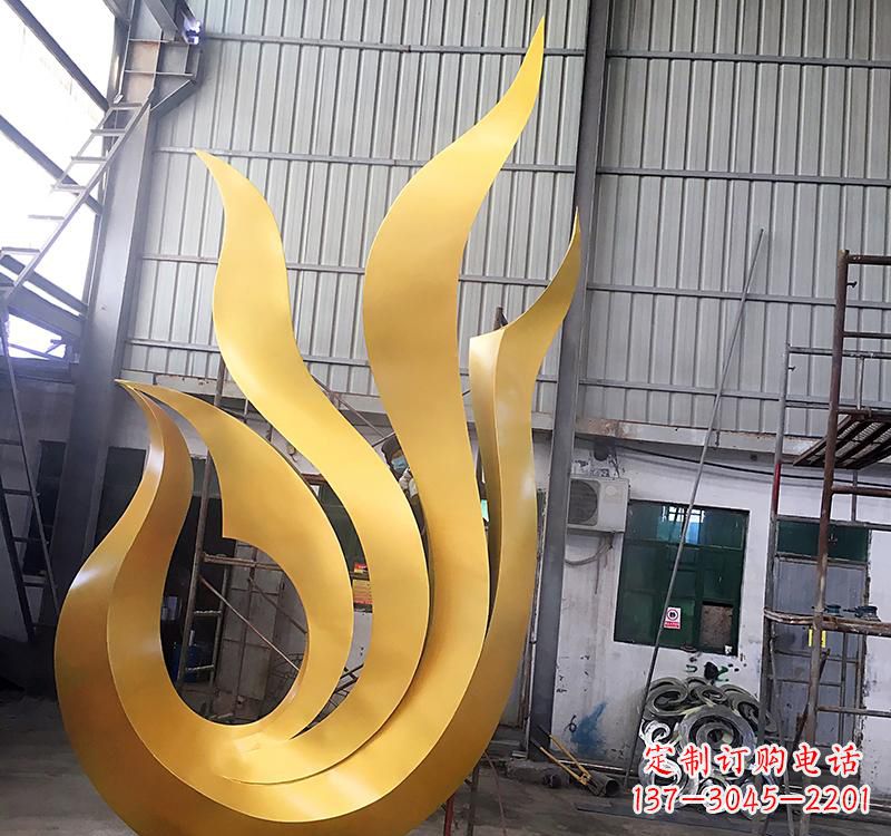 南京凤凰雕塑不锈钢仿真艺术的精美体现