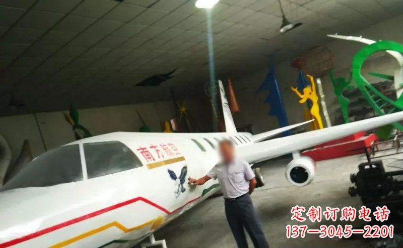南京不锈钢飞机雕塑精美的艺术作品